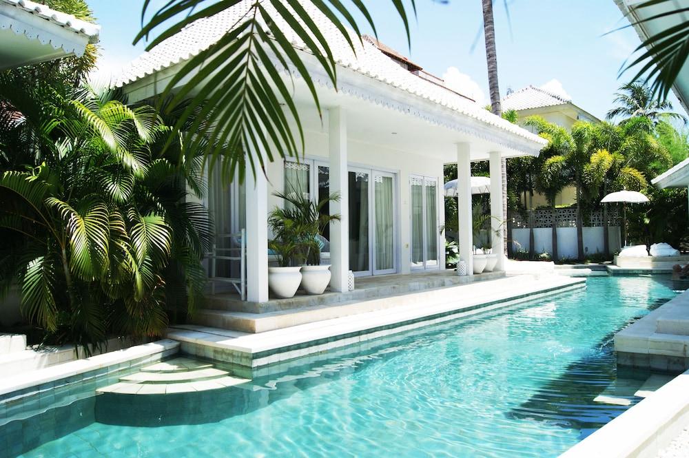 Harmony Villas Kuta  Exterior photo